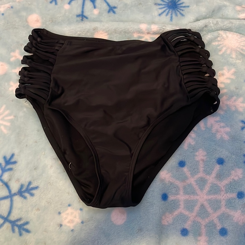 High waisted swimming bottoms